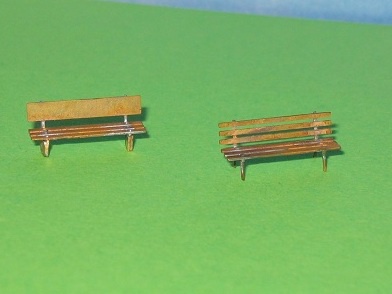 Dva druhy laviček z leptaného plechu – 3+3 kusy H0