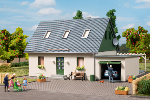 Einfamilienhaus mit Garage H0-Auhagen 11454